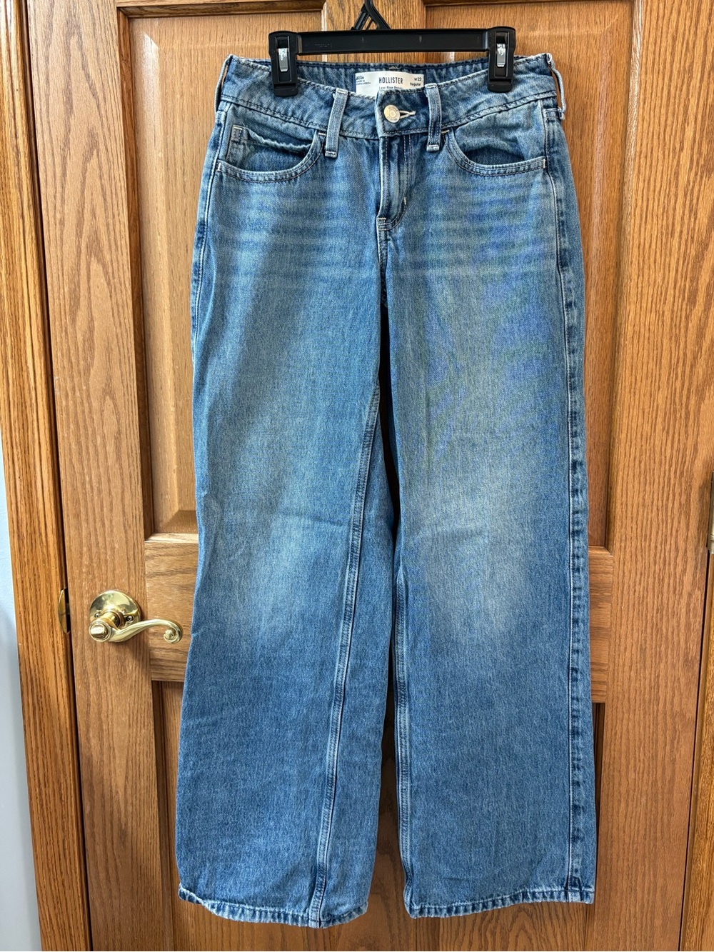 Hollister Wide Leg Denim Jeans in Medium Blue Wash